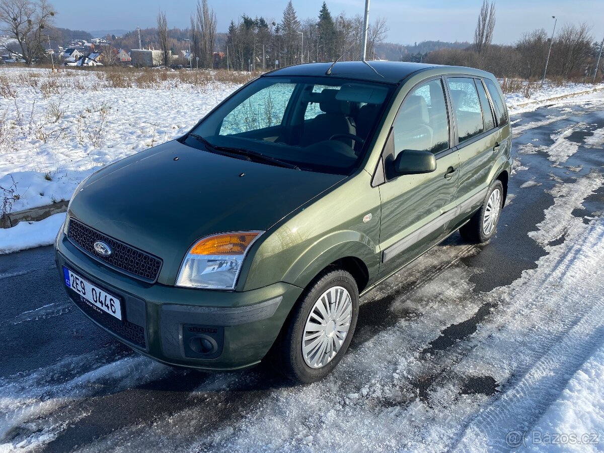 FUSION FACELIFT 1.4 16V 59KW,,KLIMA,,VYHŘEV OKNA,,ZELENÁ MET