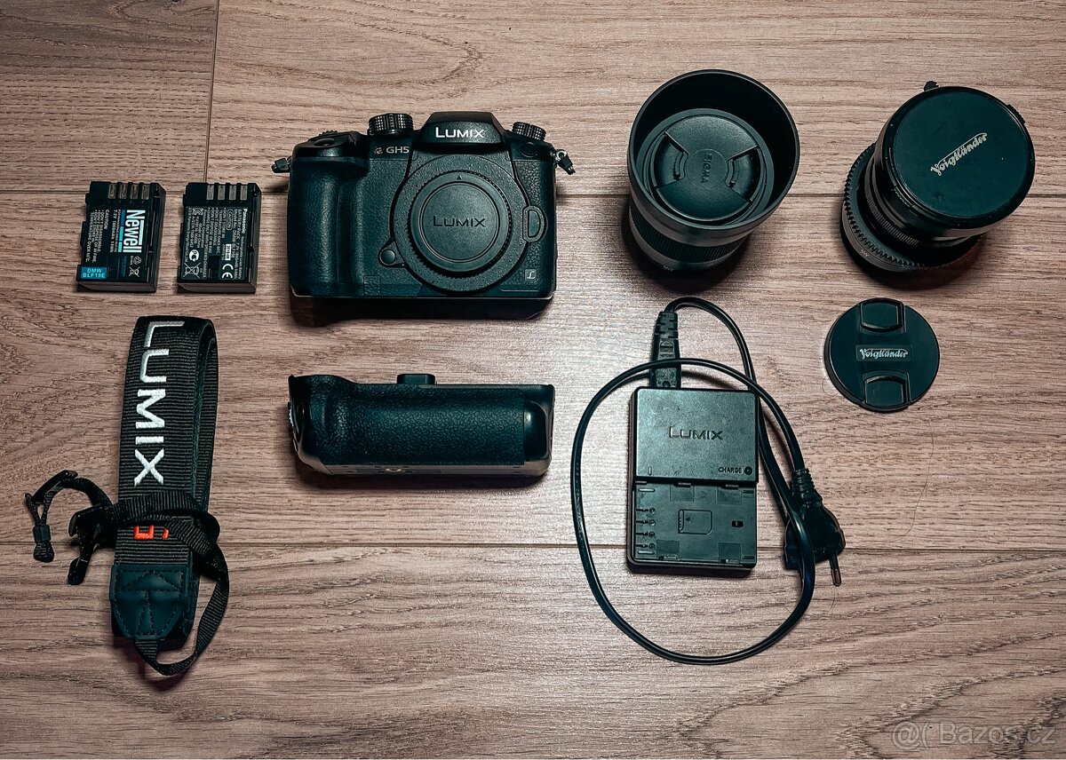 GH5 jako nová (7211 sn.) + f/0.95 Nokton + Sigma 30/1.4