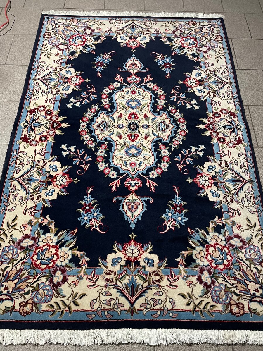 Perský luxusní koberec Top 210x135