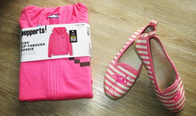 Nová mikina s kapucí - 122/128 + botky - 34