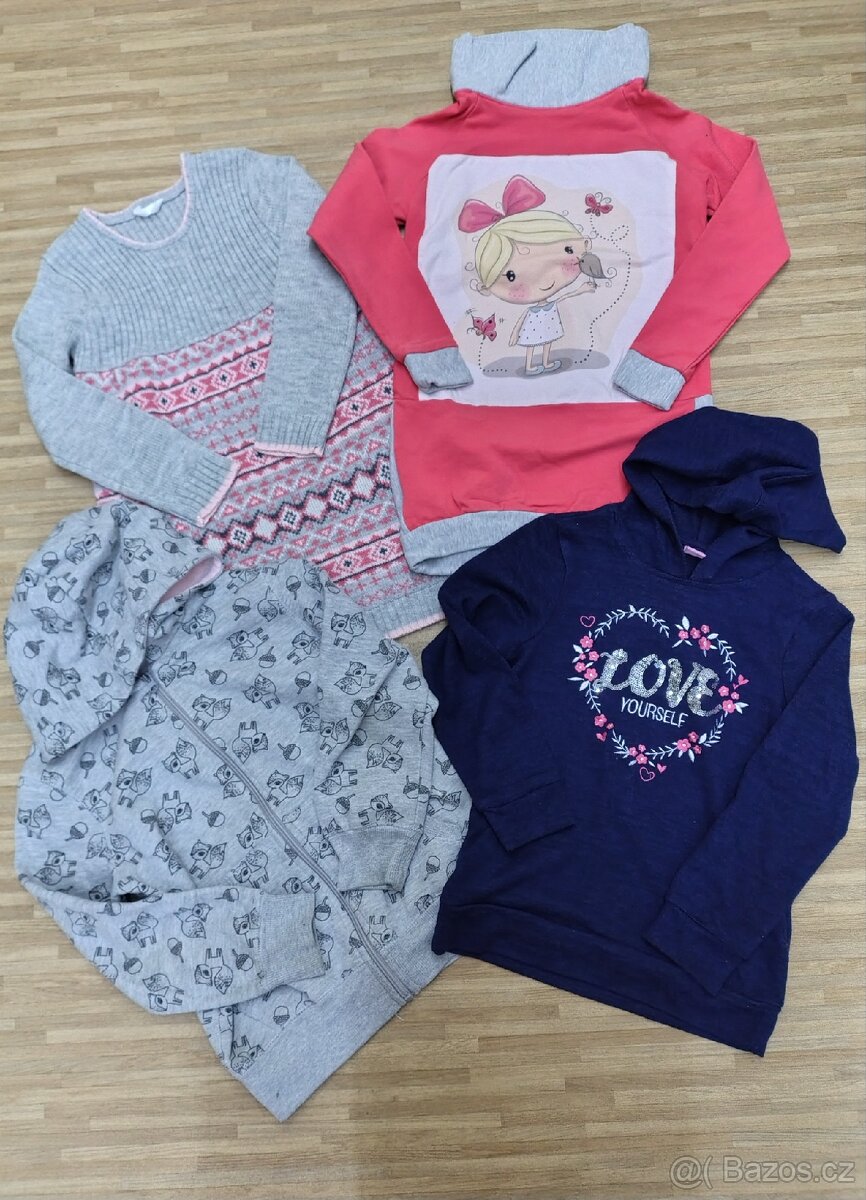 Mikiny a svetry vel. 122