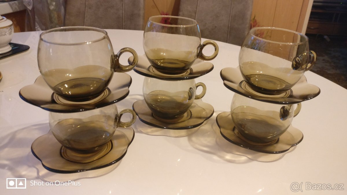 Skleněna čajová souprava