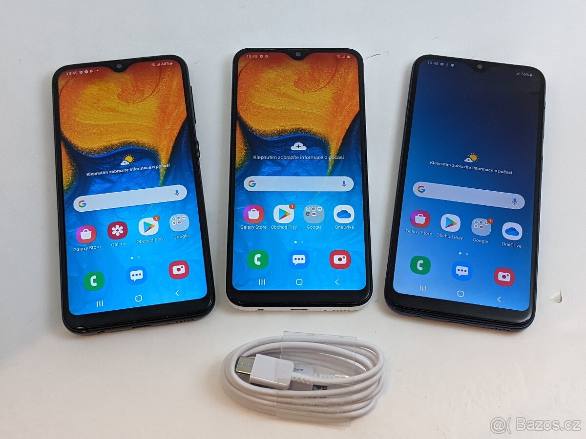 Samsung Galaxy A20e 3/32gb white, black, blue.