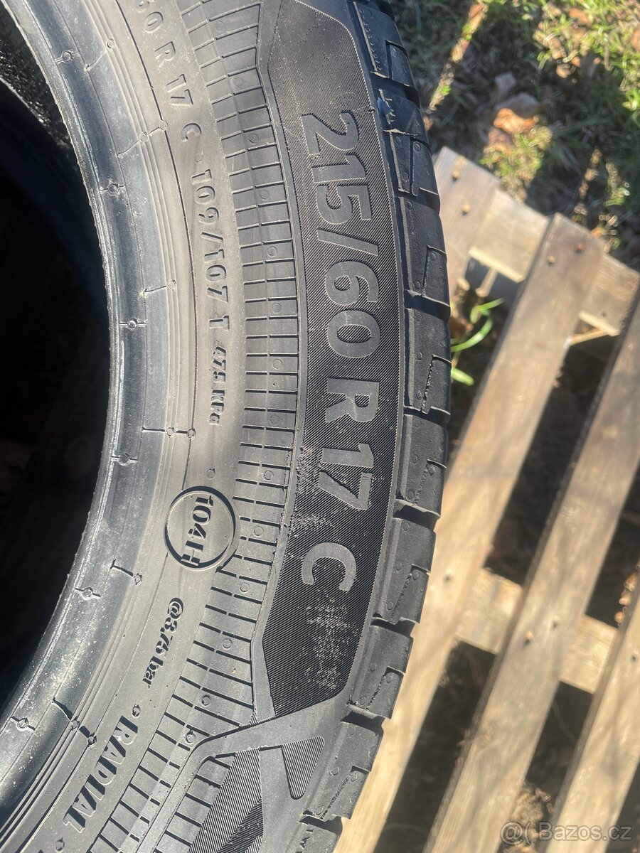 215/60R17C