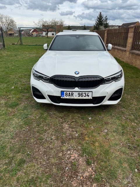 Osobní automobil BMW 320D XDRIVE