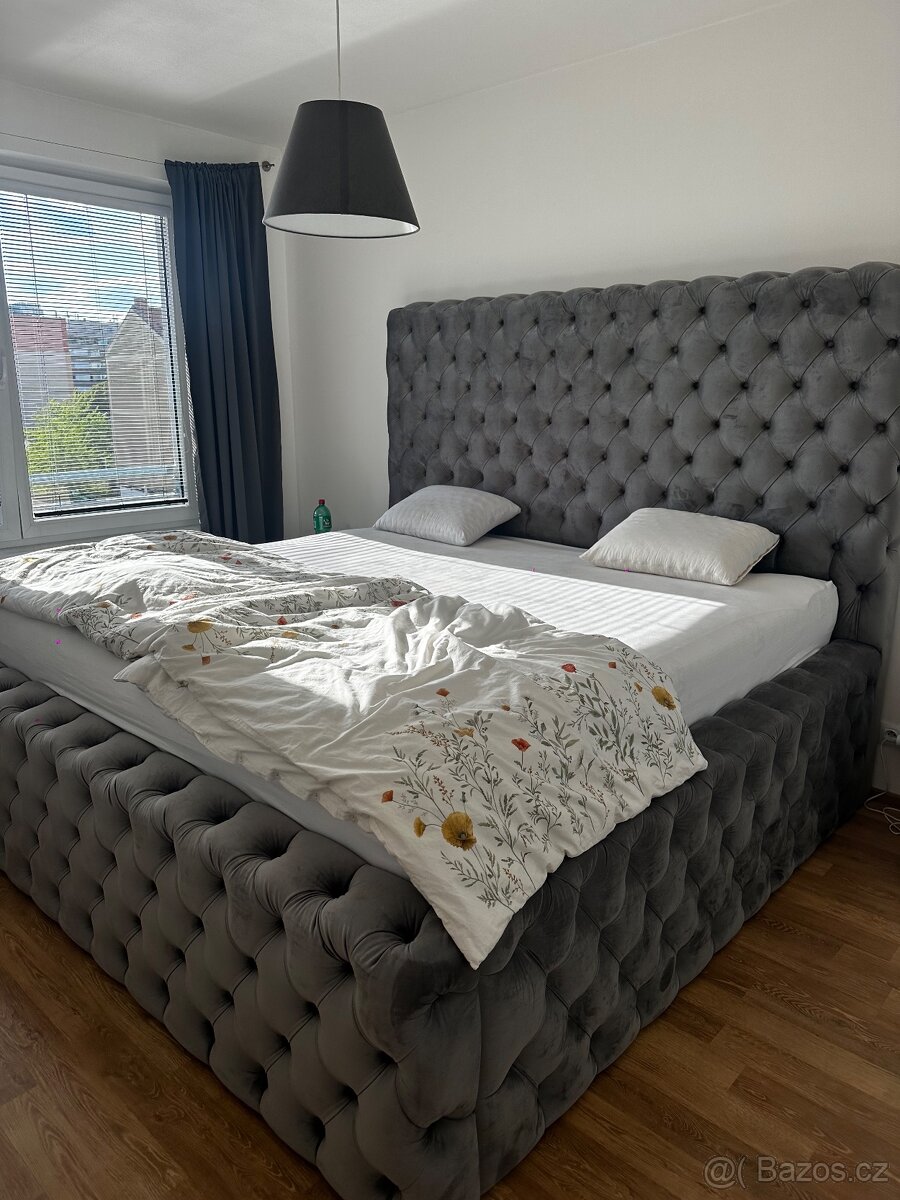 ROYAL LUXURY POSTEL