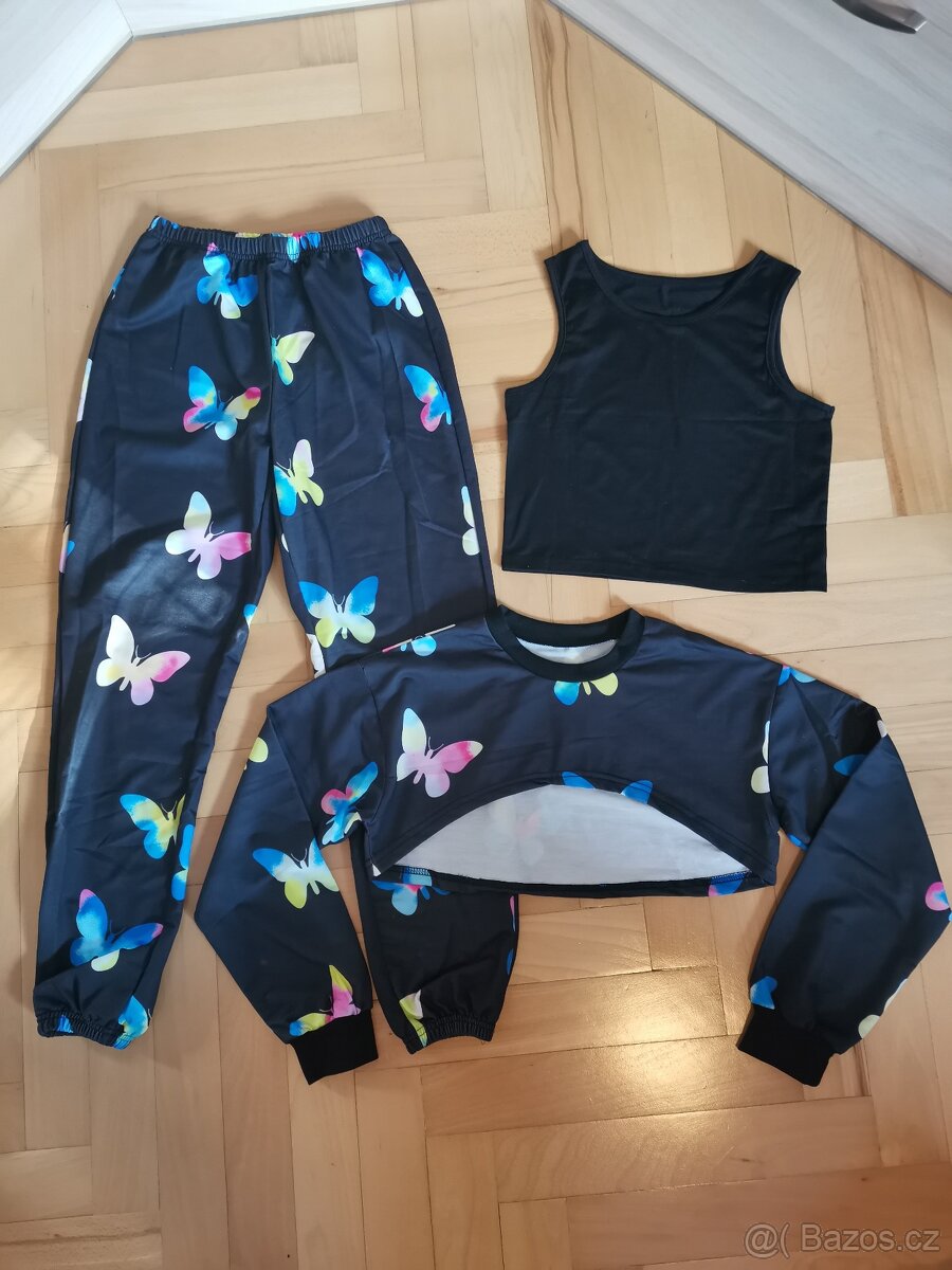 Třídílný komplet