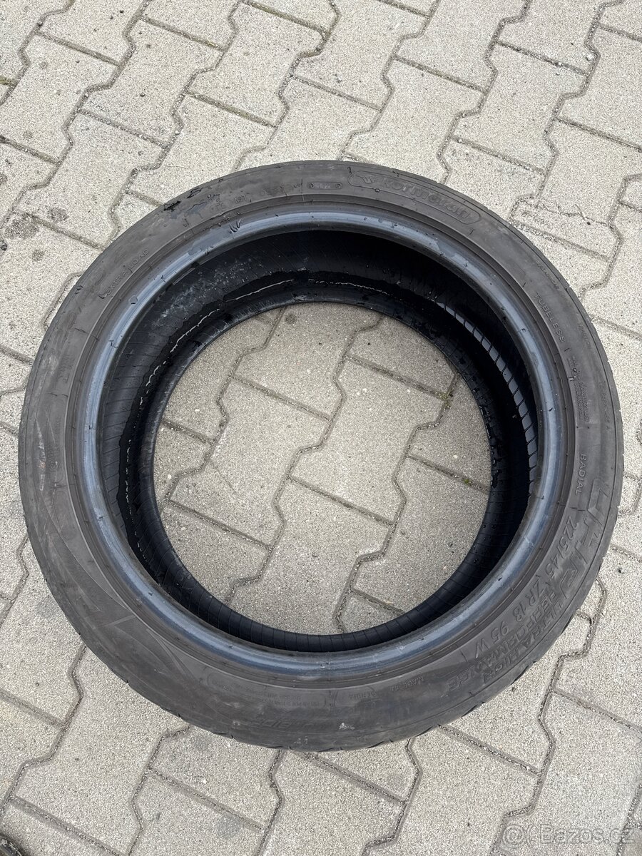 Pneu letní 2ks 225/45R18 Kormorán
