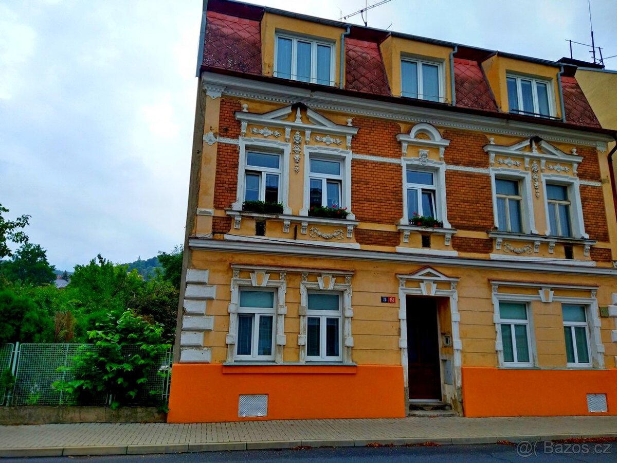 Prostorný jednopokojový byt na pronájem v Krupce