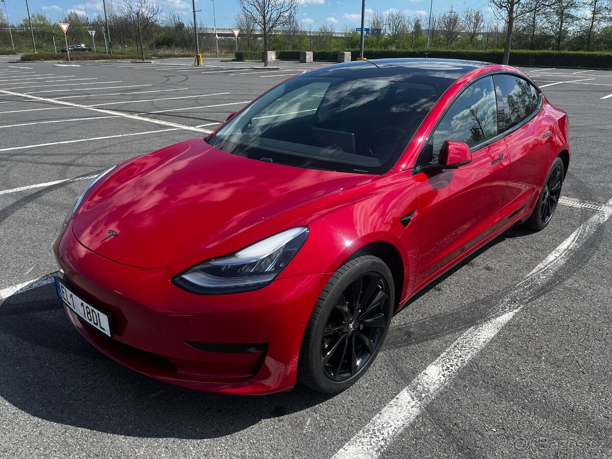 Prodám TESLA Model 3 SR PLUS BLACK SPORT