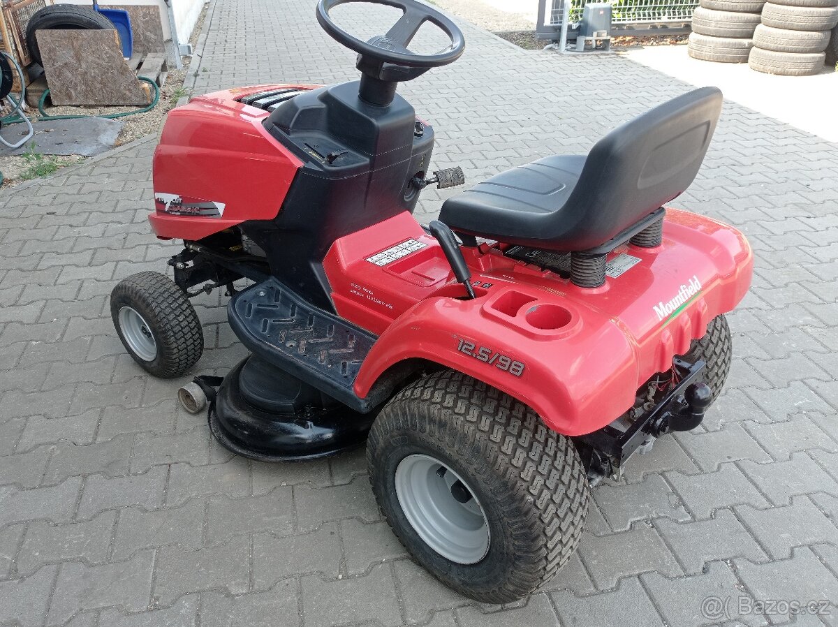 Sekací traktůrek Mountfield