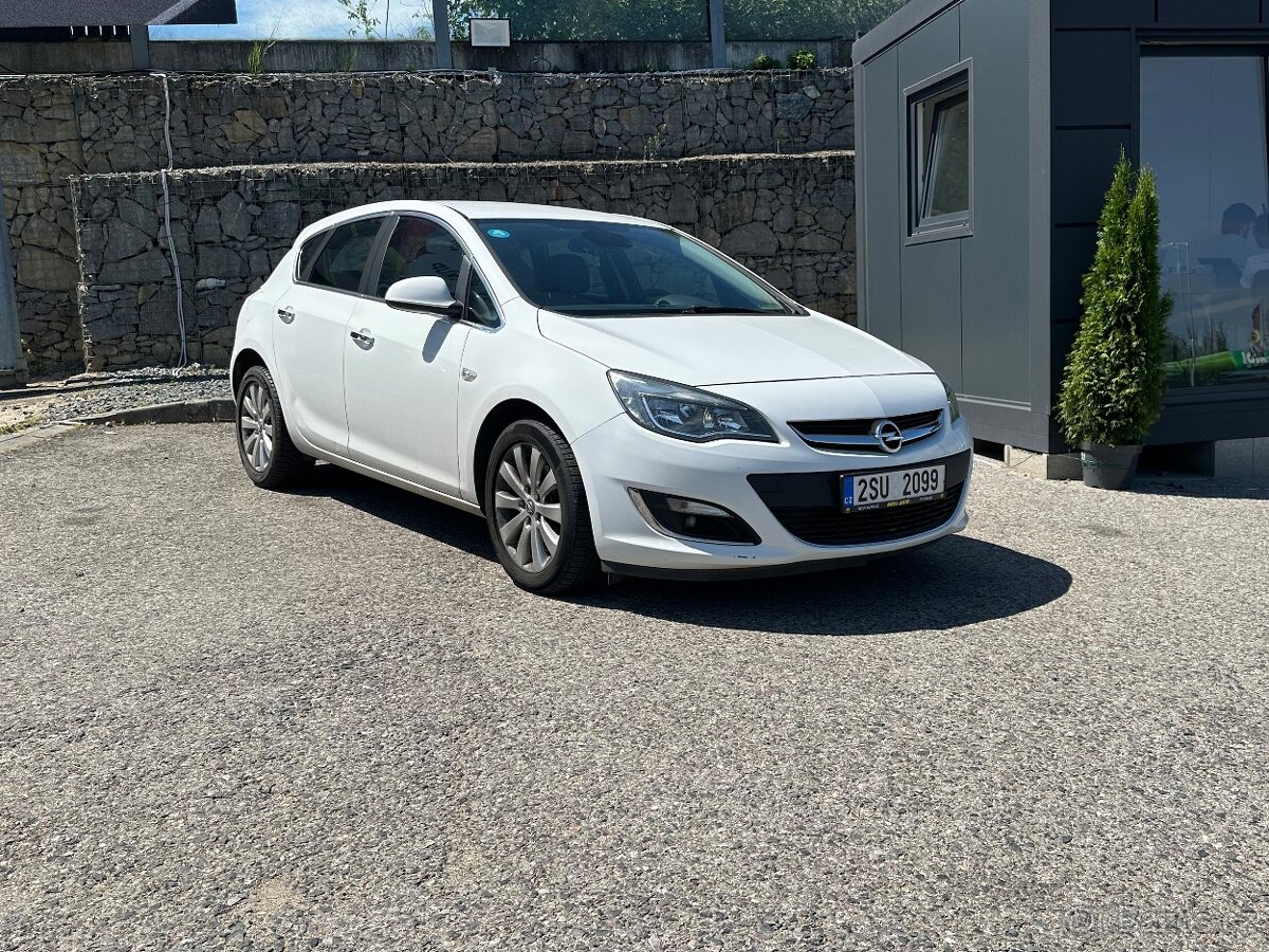 Opel Astra J 2013 1.7