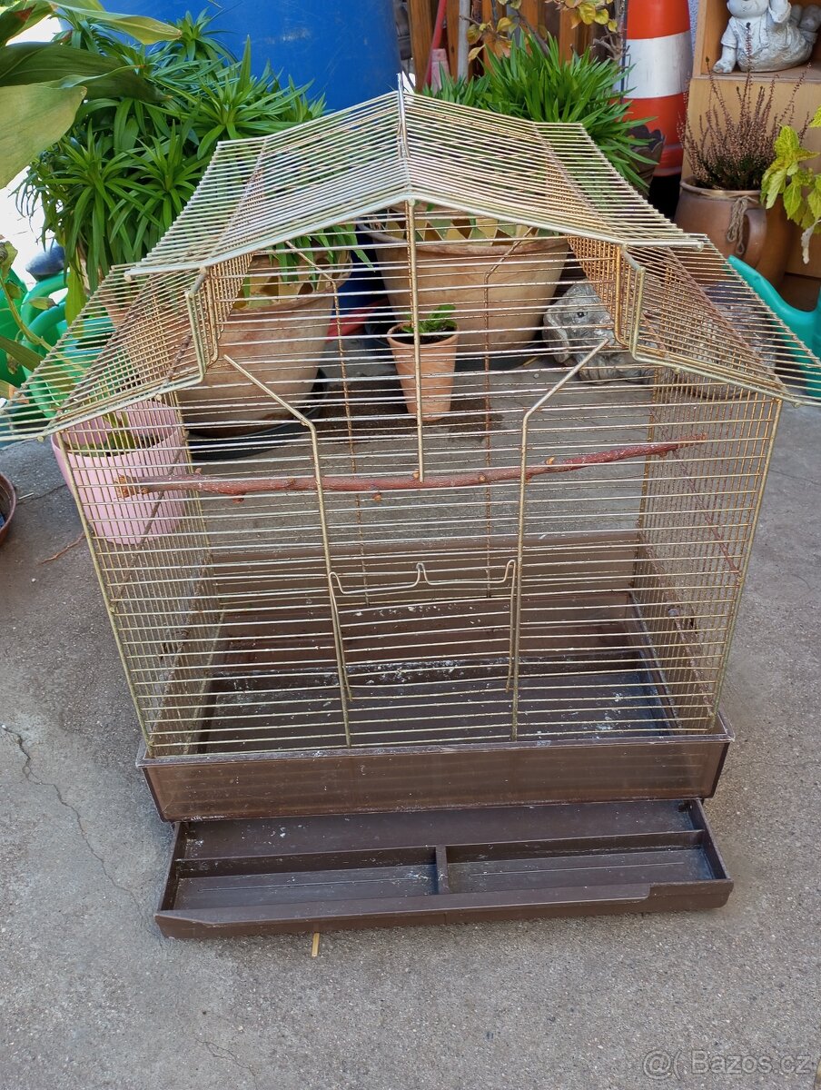 Klec pro papoušky