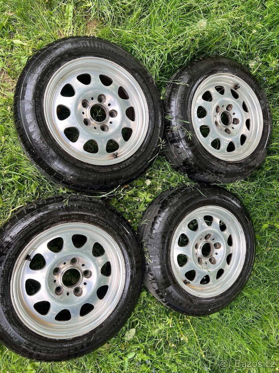 Alu disky 5x120 r15 s nádherným vzorkem