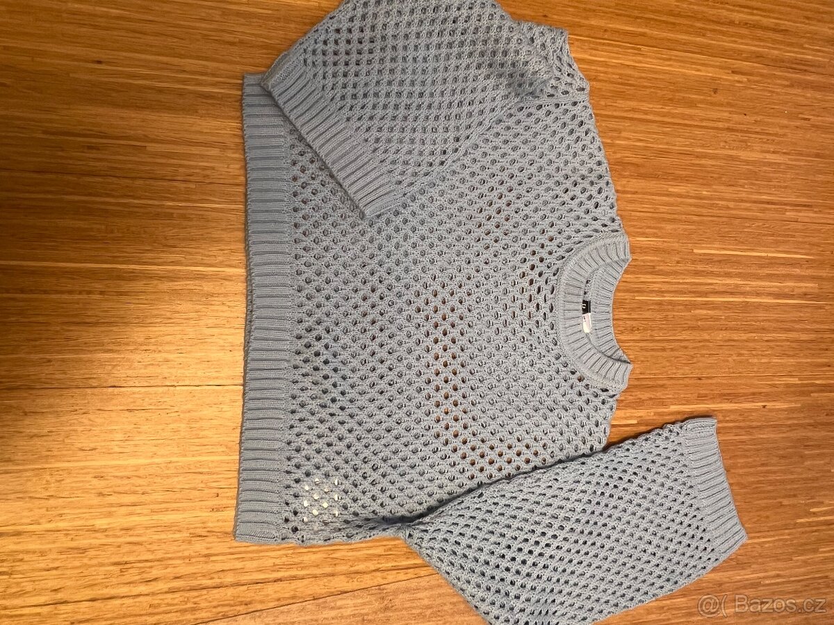 H&M crop světlemodrý svetr vel. S