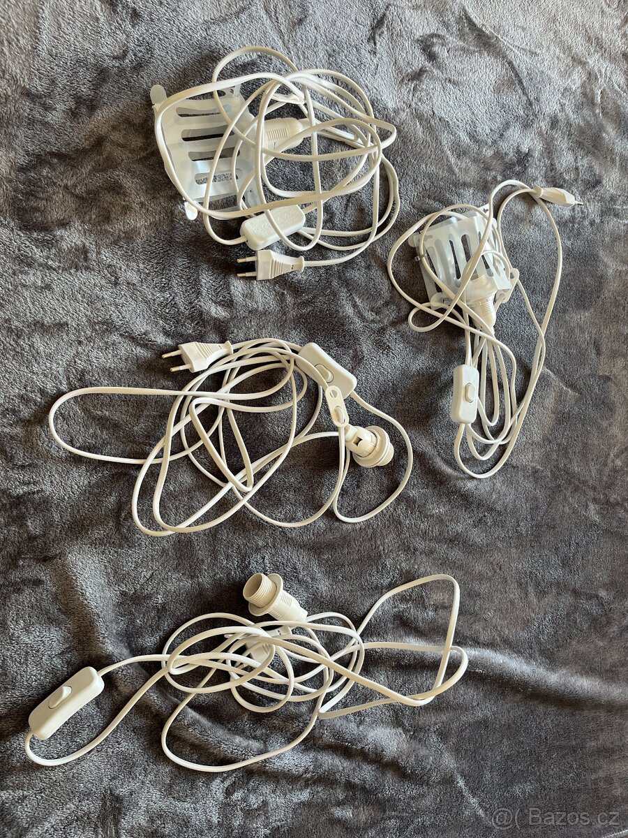 STRÅLA Kabel se zástrčkou, bílá, 4 m