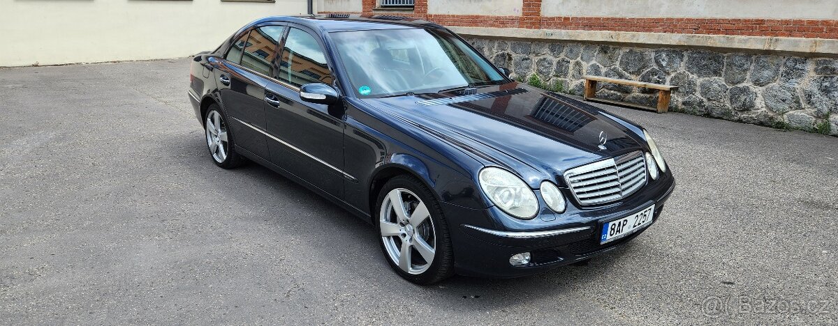 Mercedes-Benz Třídy E, E 220CDI 189TIS KM ELEGANCE