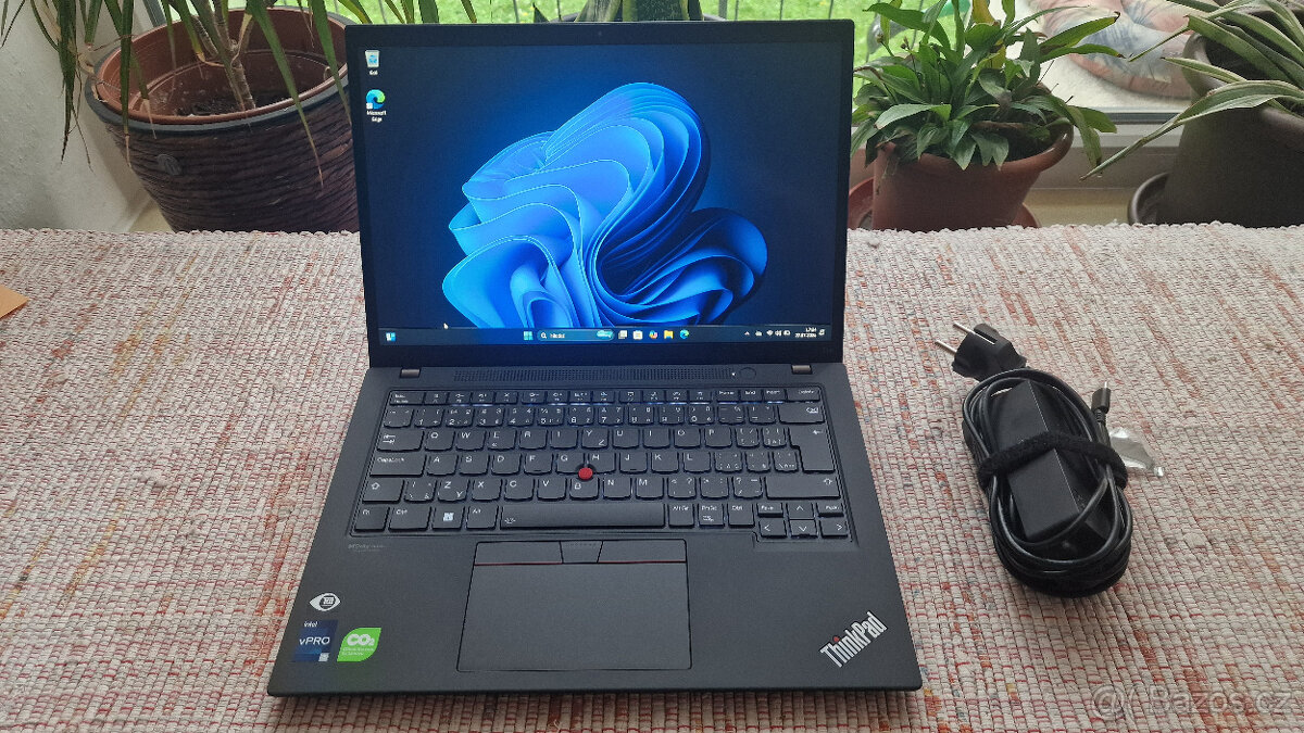 Lenovo ThinkPad T14 g3 - v záruce