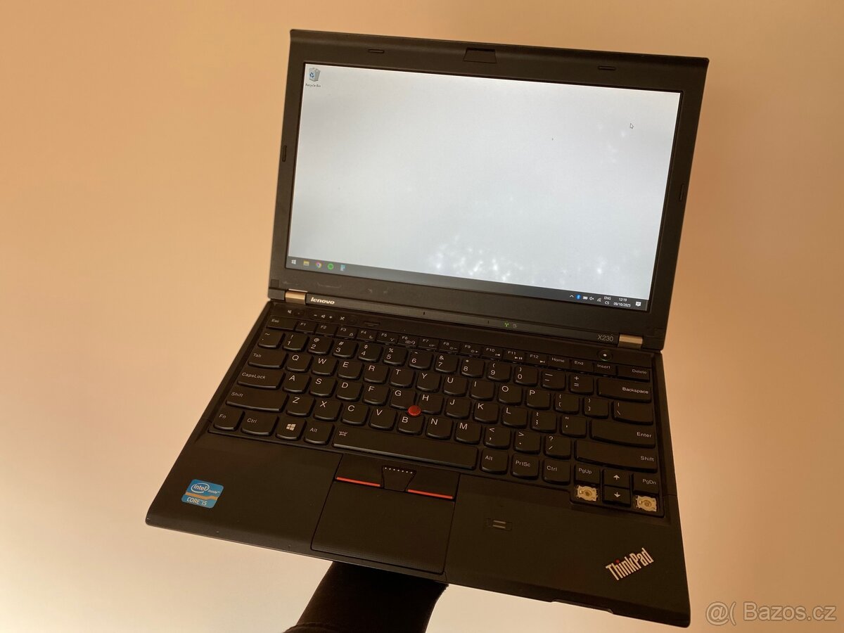 Lenovo X230 notebook - Core i5, 8GB RAM, SSD