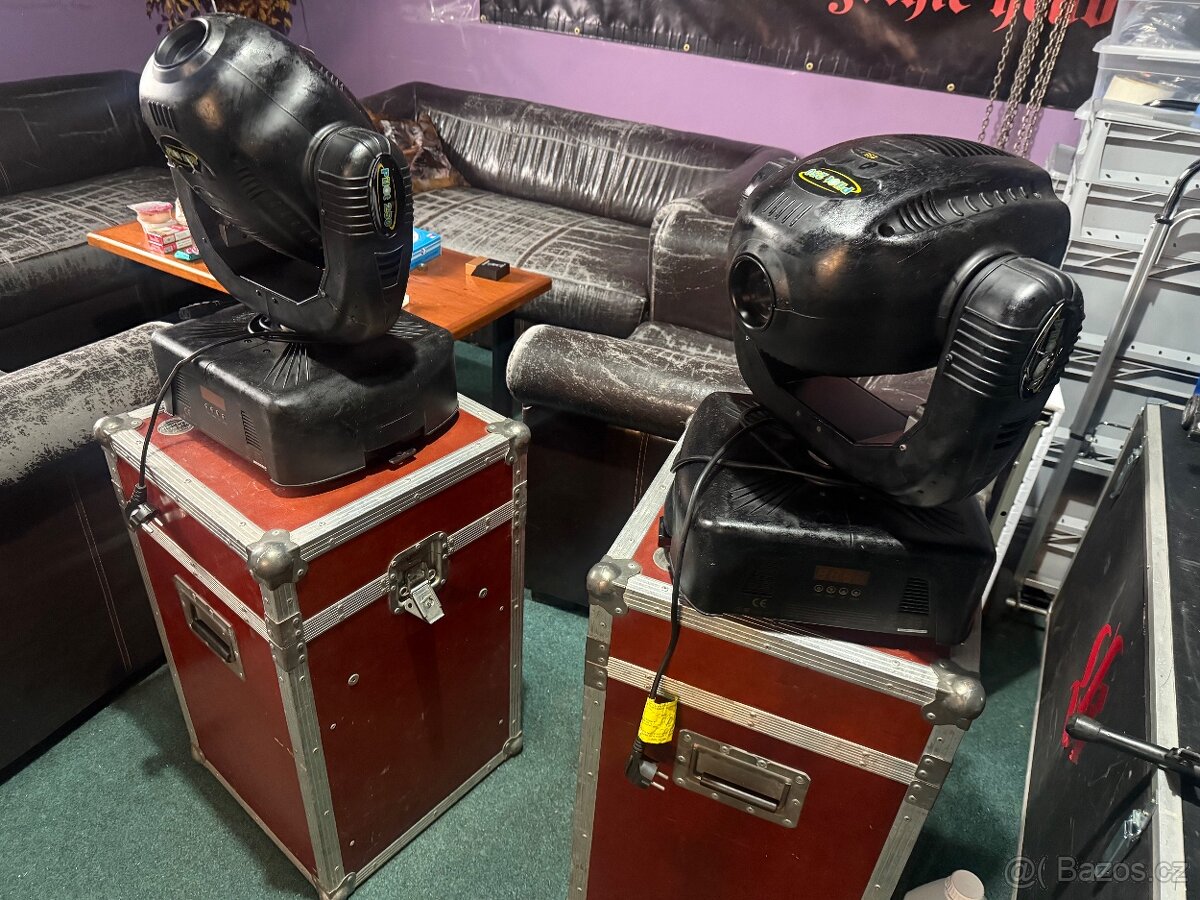 Pilot 250 - PR-2250 otočné světelné hlavy