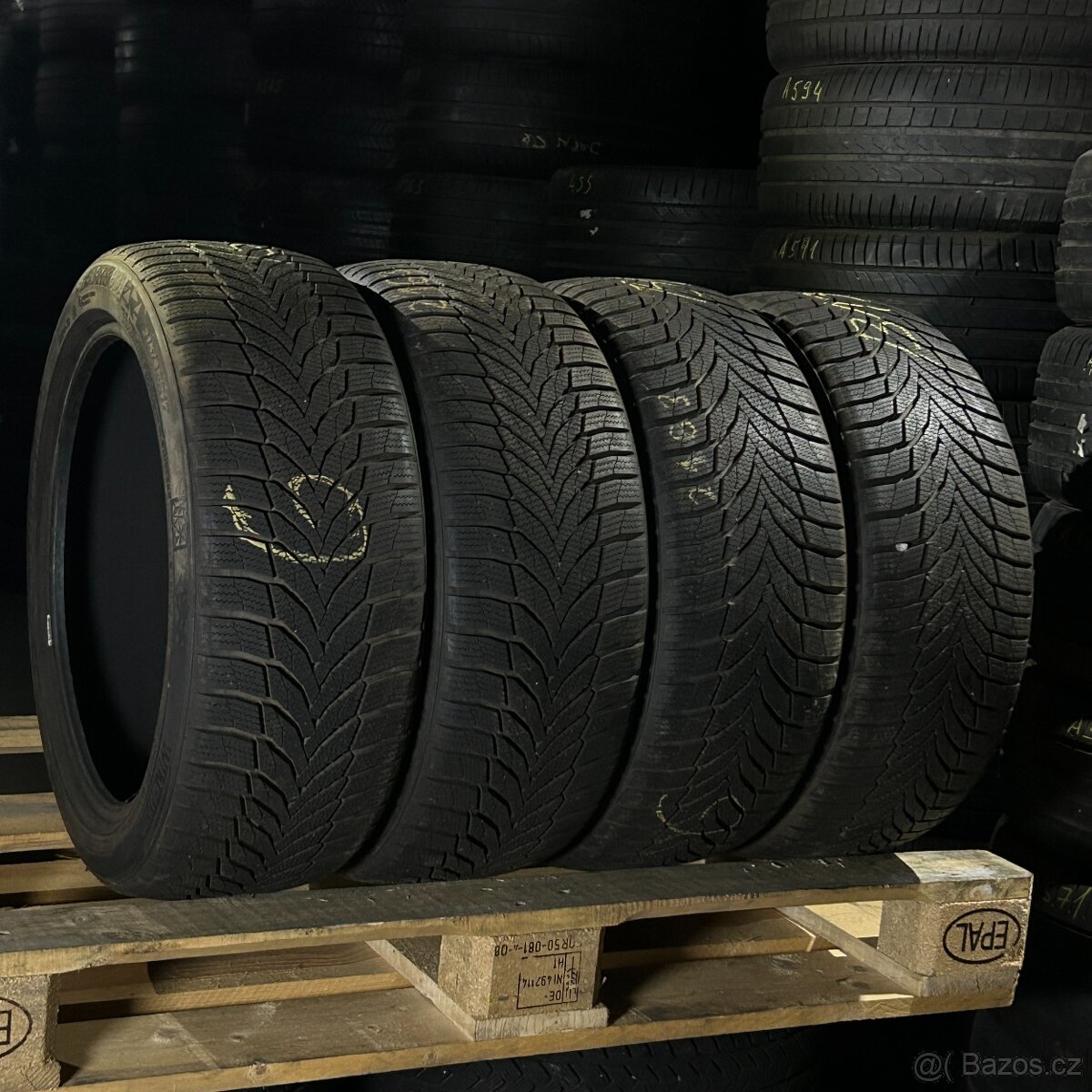 Zimní pneu 215/45 R17 91V Nexen 8mm
