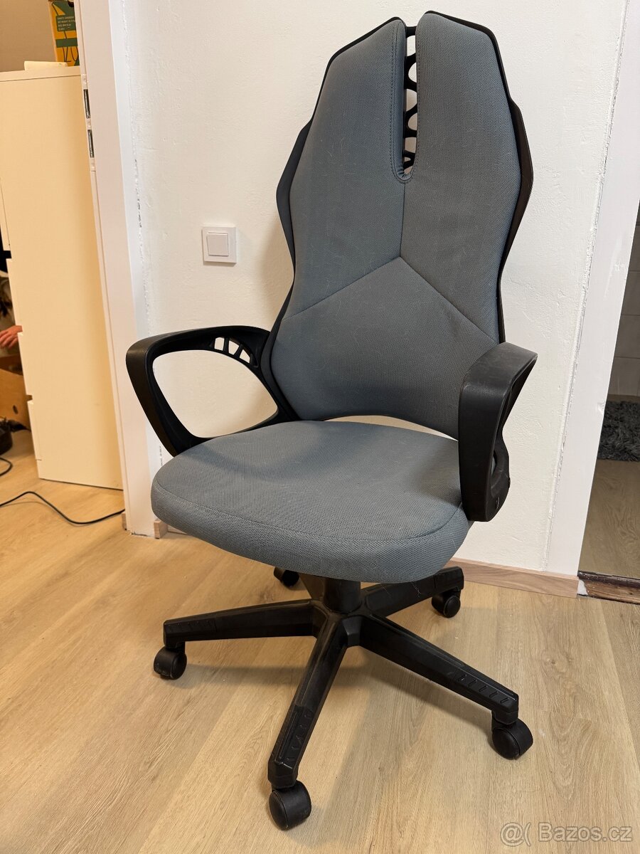 Kancelářská židle