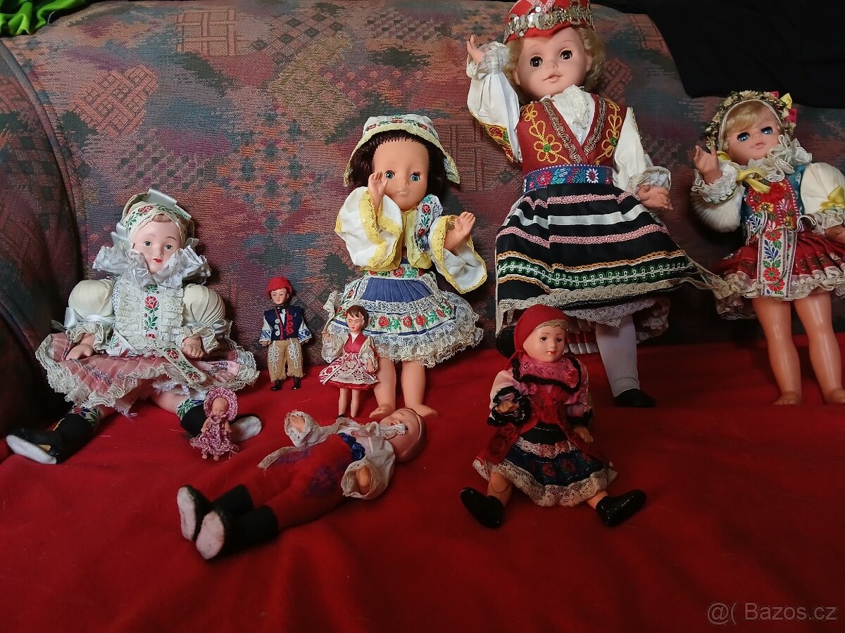 Starožitné kloubové panenky