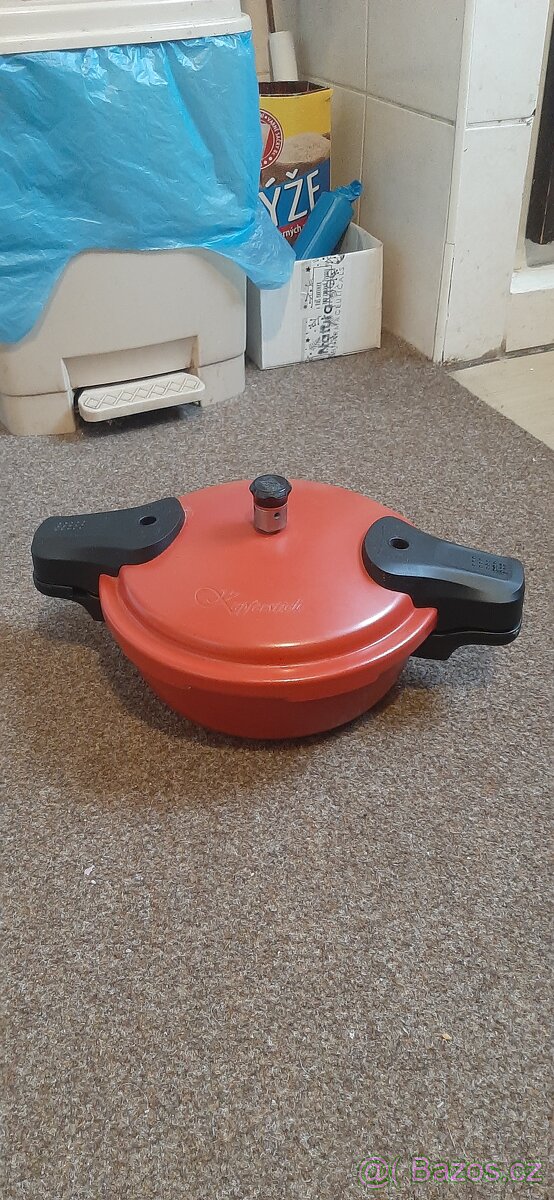 Express tlakový hrnec