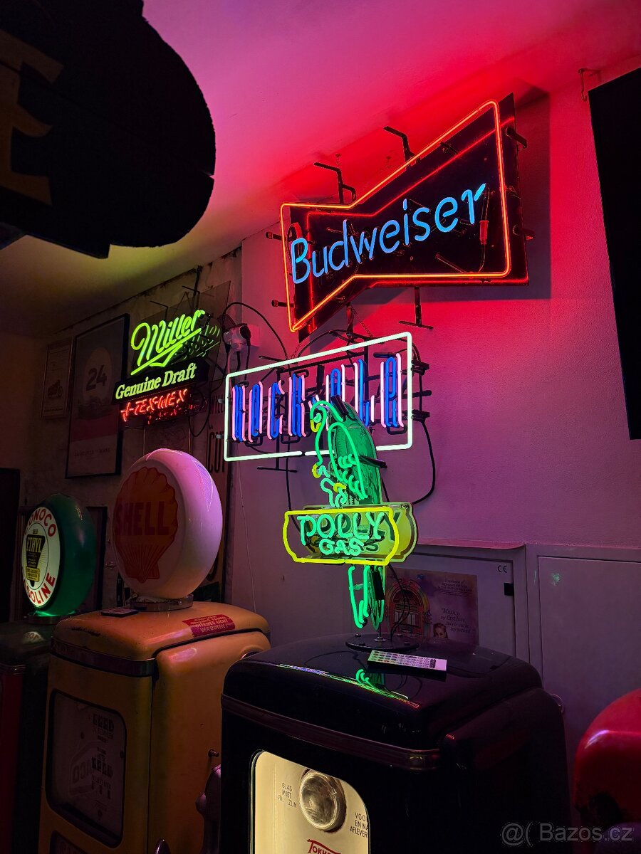 Originální neonová reklama Budweiser USA