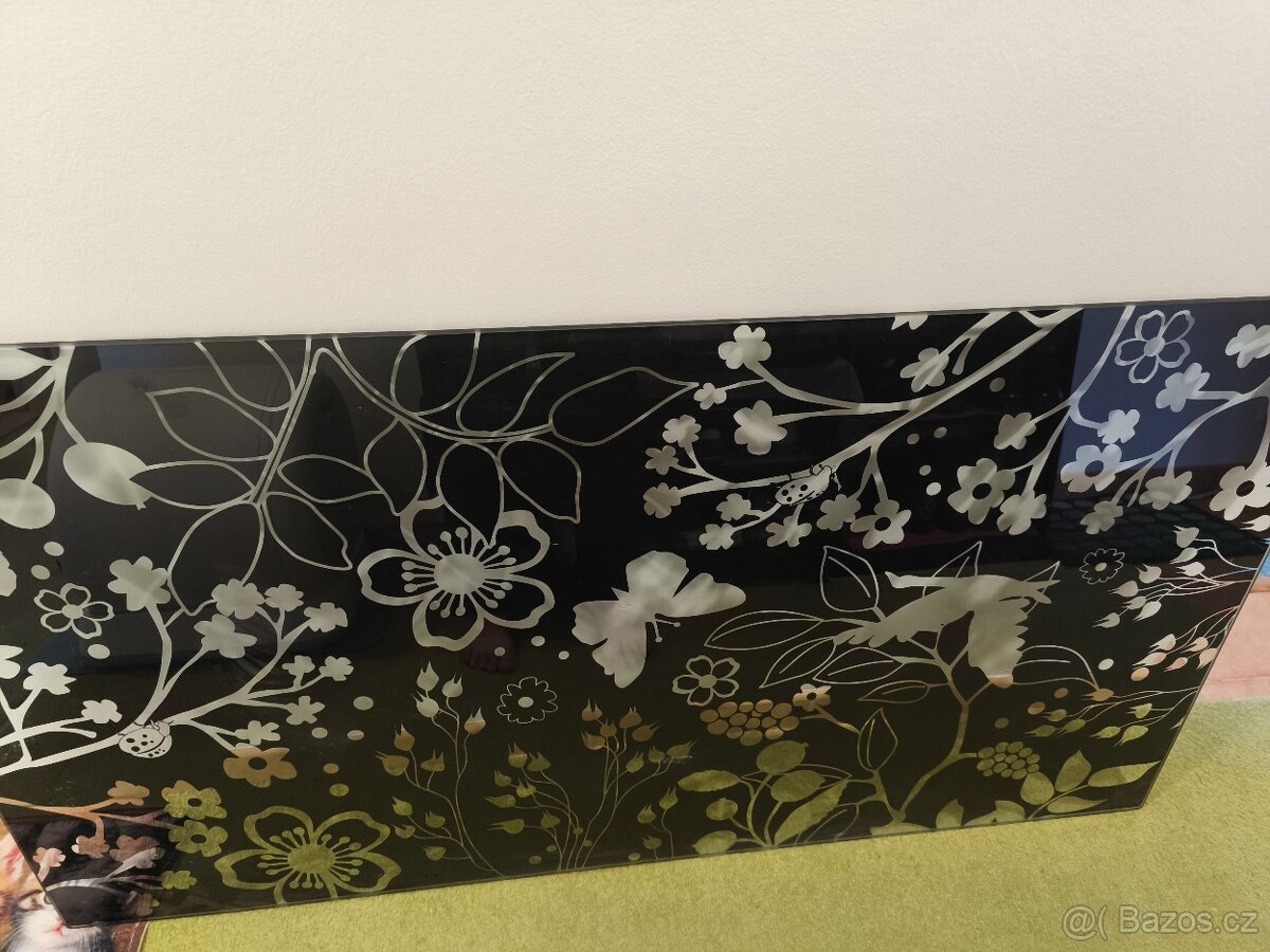 Sklo psacího stolu Ikea