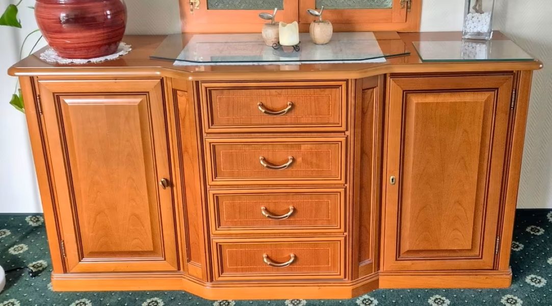 Komoda masivní - délka 170 cm