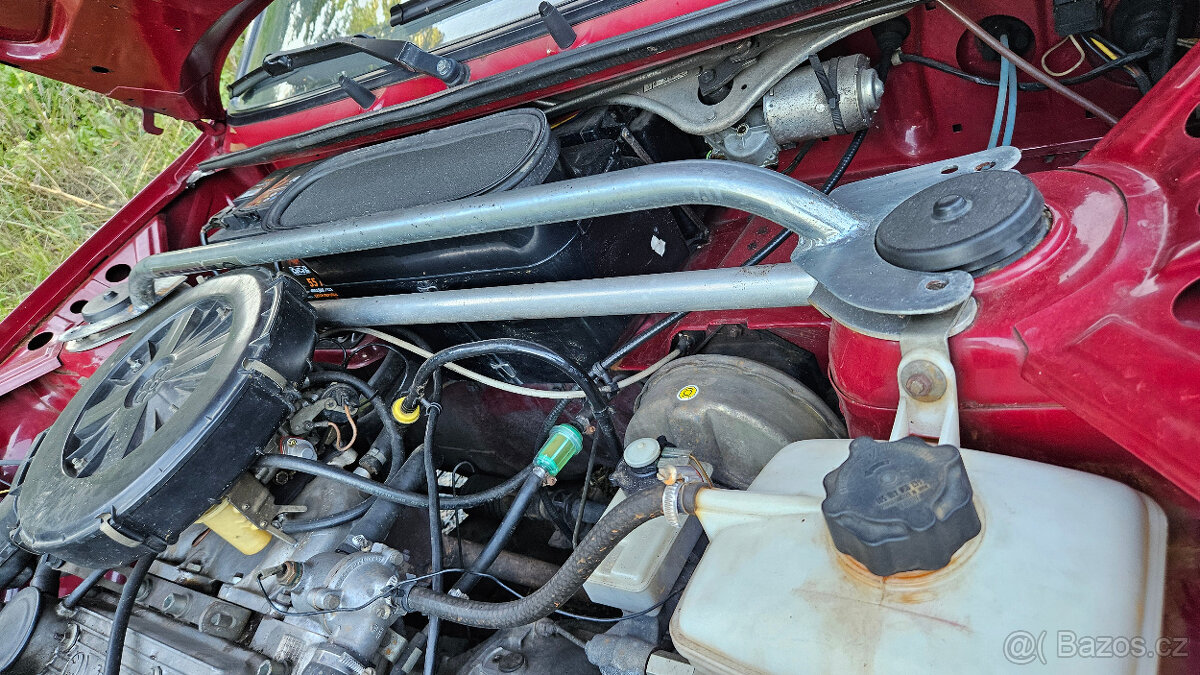 Škoda Felicia Favorit rozpěra tlumičů