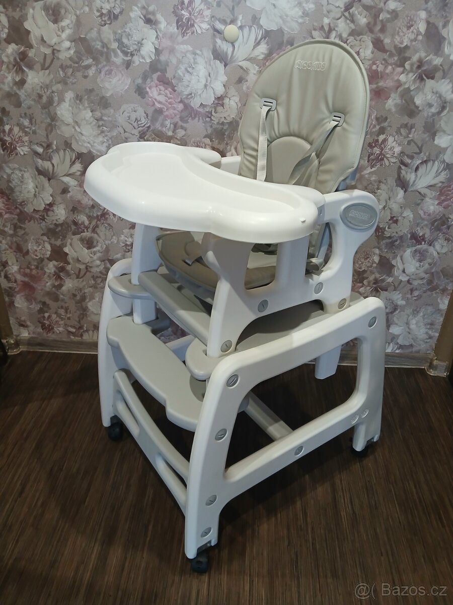 Jídelní židlička