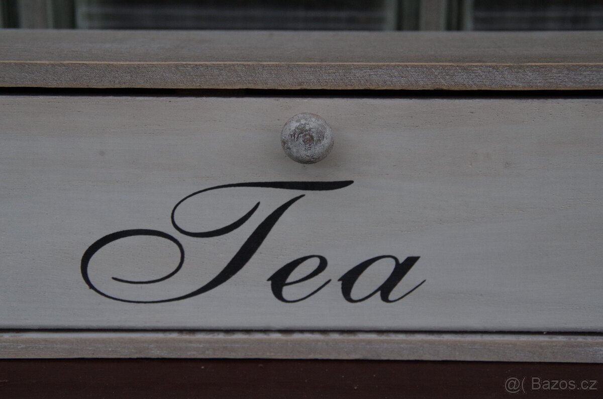 Dřevěná krabička na čaj