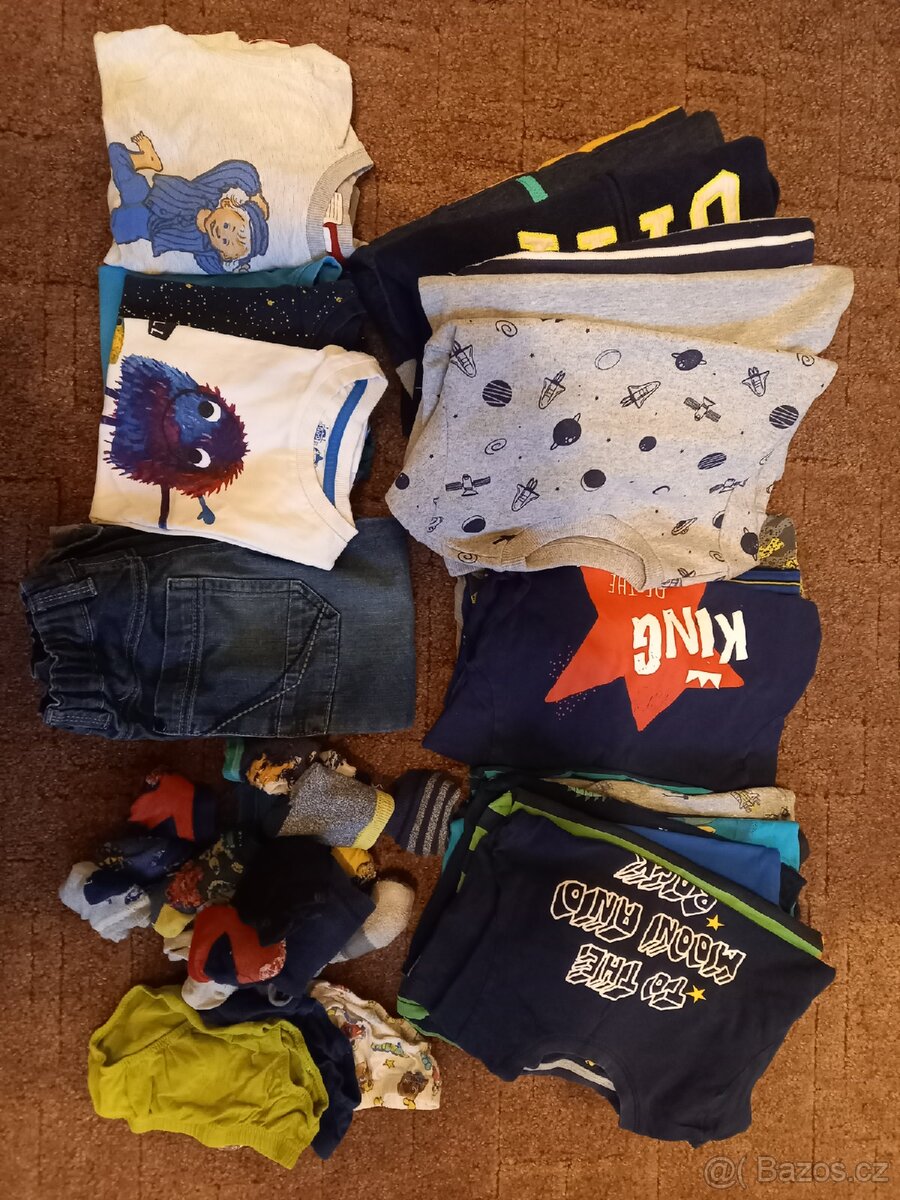 Balík oblečení kluk 110/116
