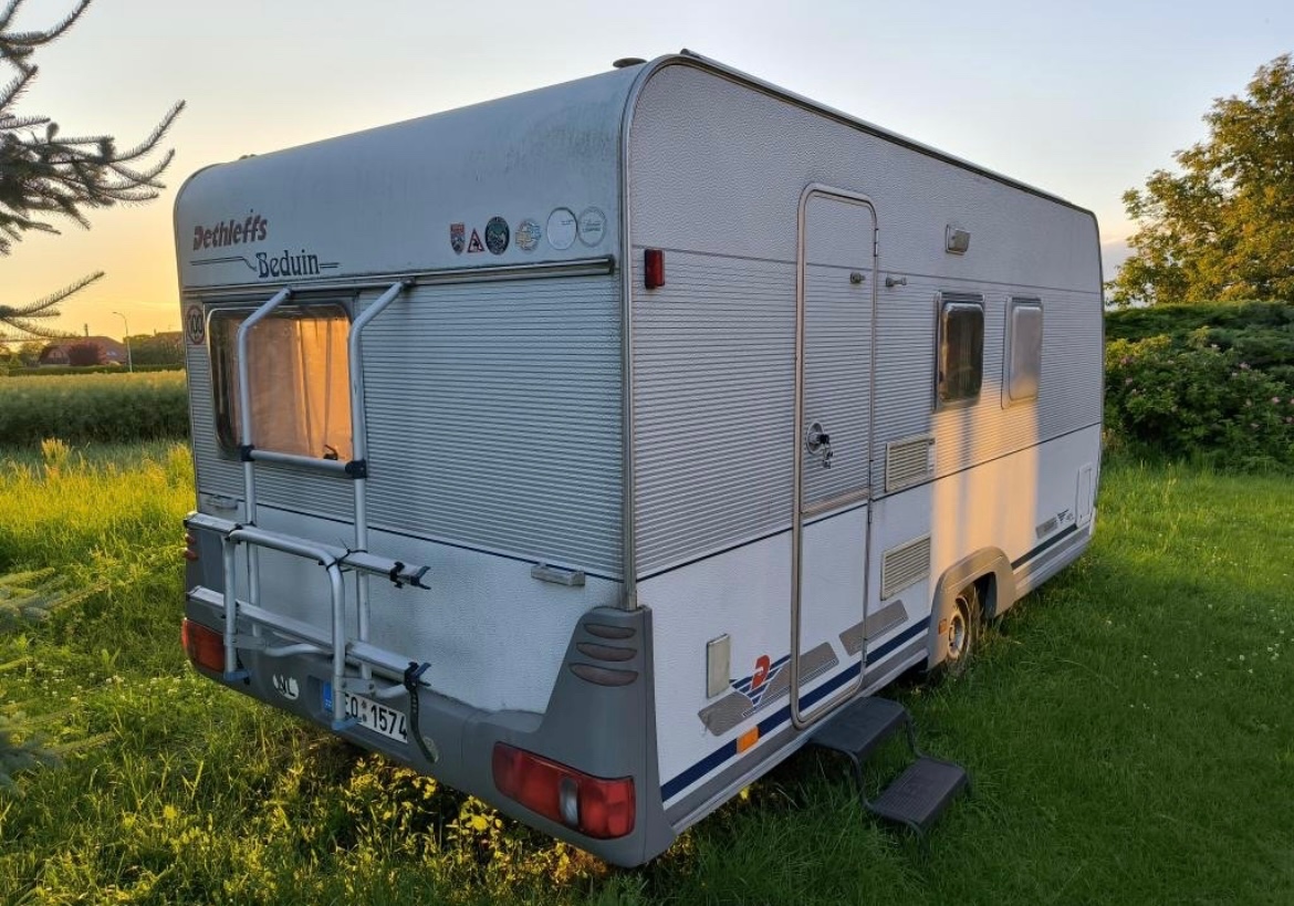 Hledám místo pro karavan - 5 dnů