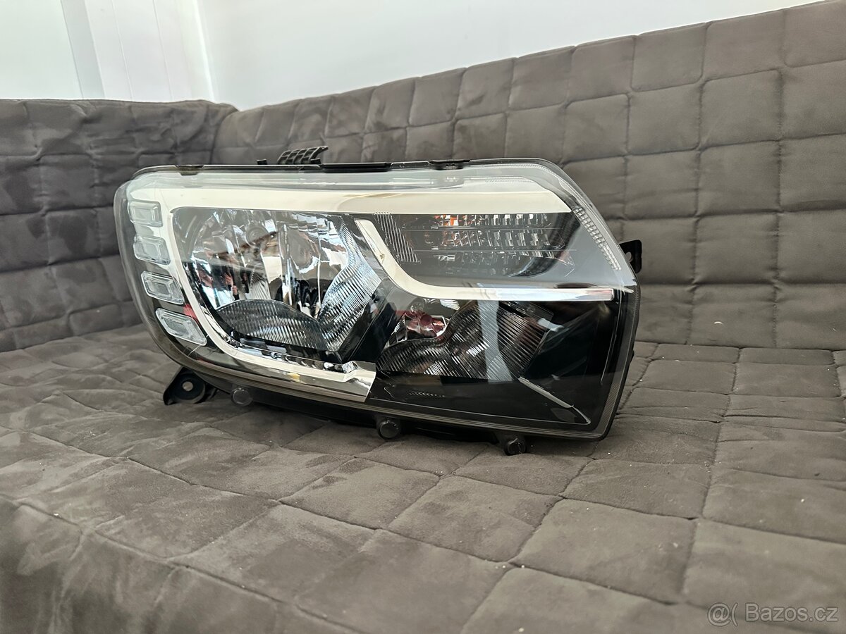 Dacia Sandero II světlo