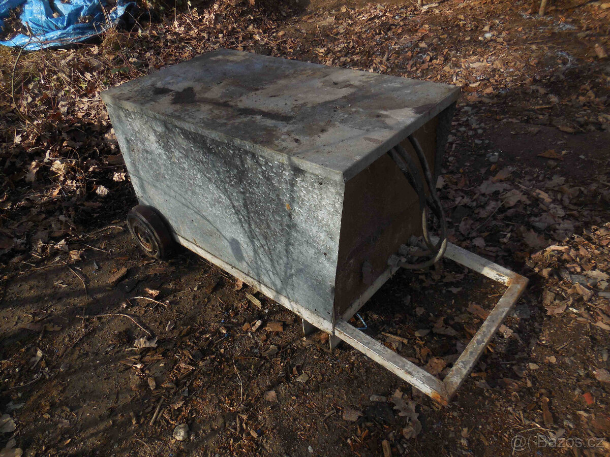 Stavební vrátek - výtah