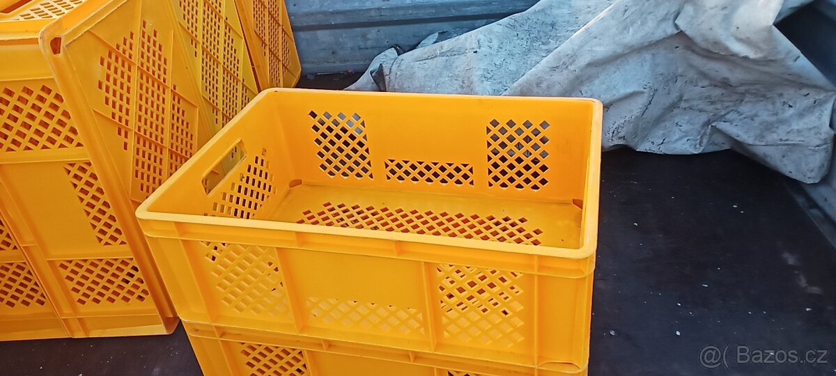Plastové přepravky / bedny