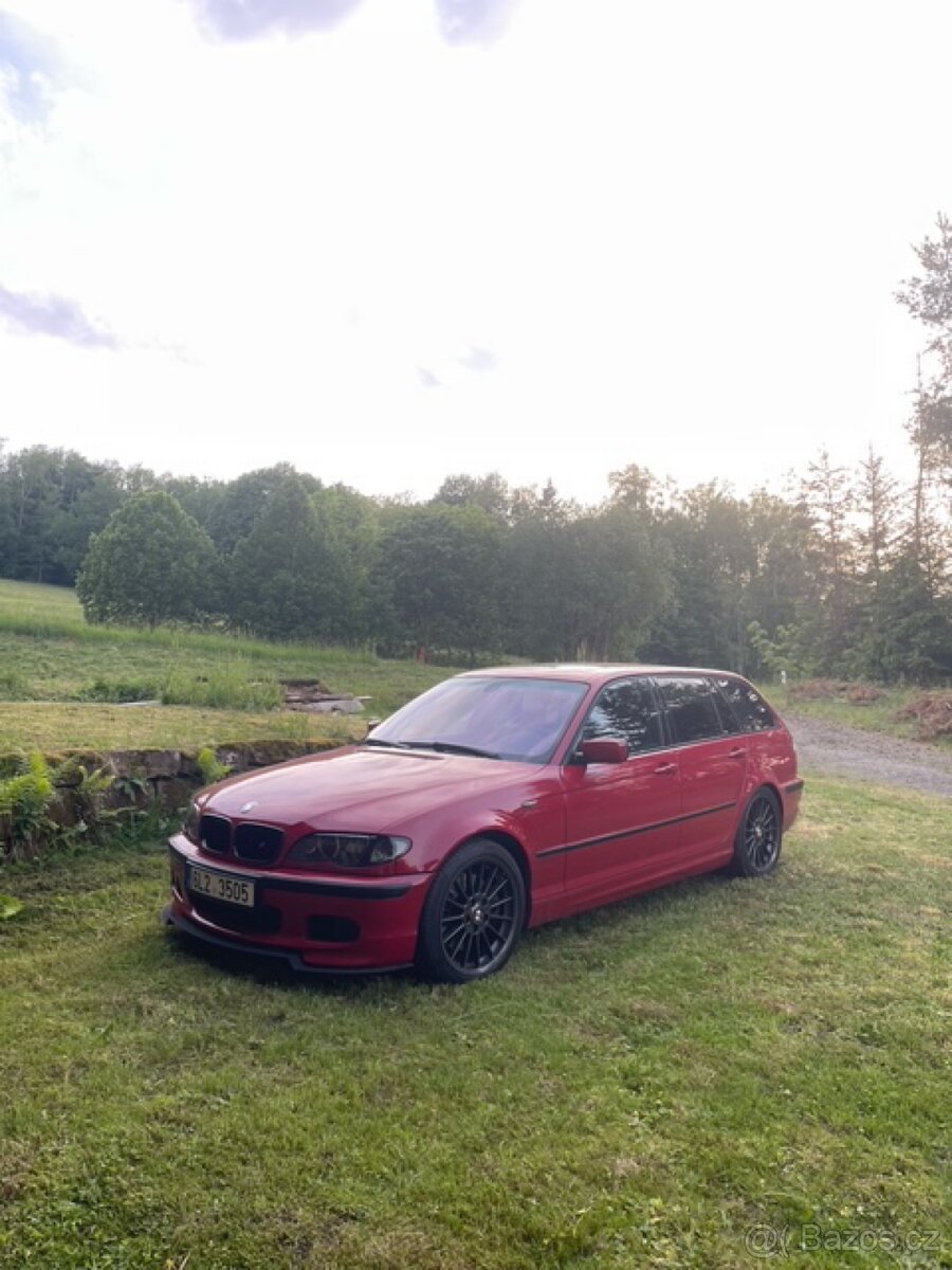 Bmw e46 330i M-paket kombi šíbr manuál