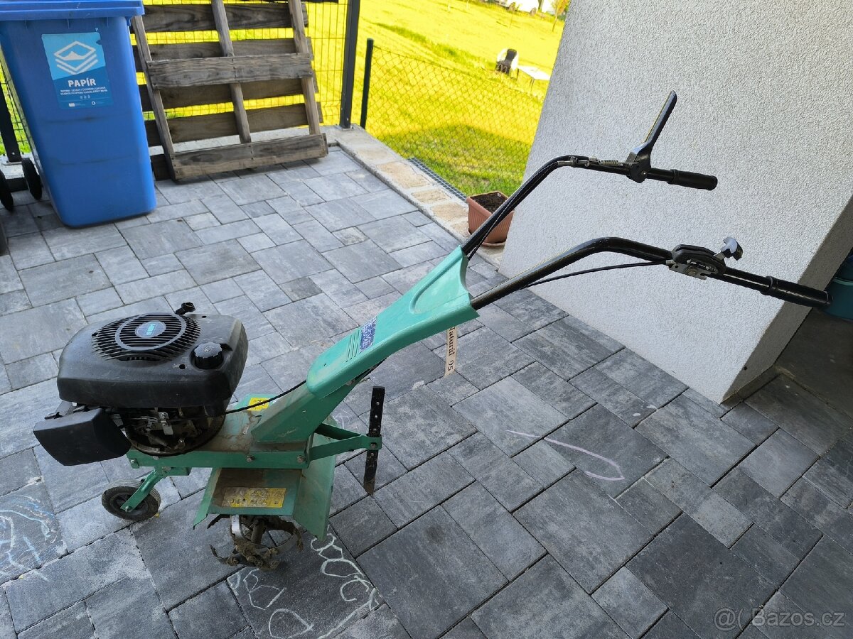 Rotavator na zahradu