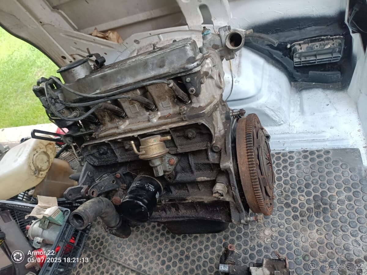 Motor a převodovka Favorit 135 LS
