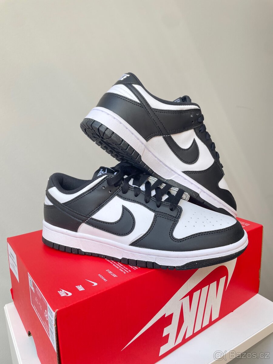 Nike Dunk Low panda