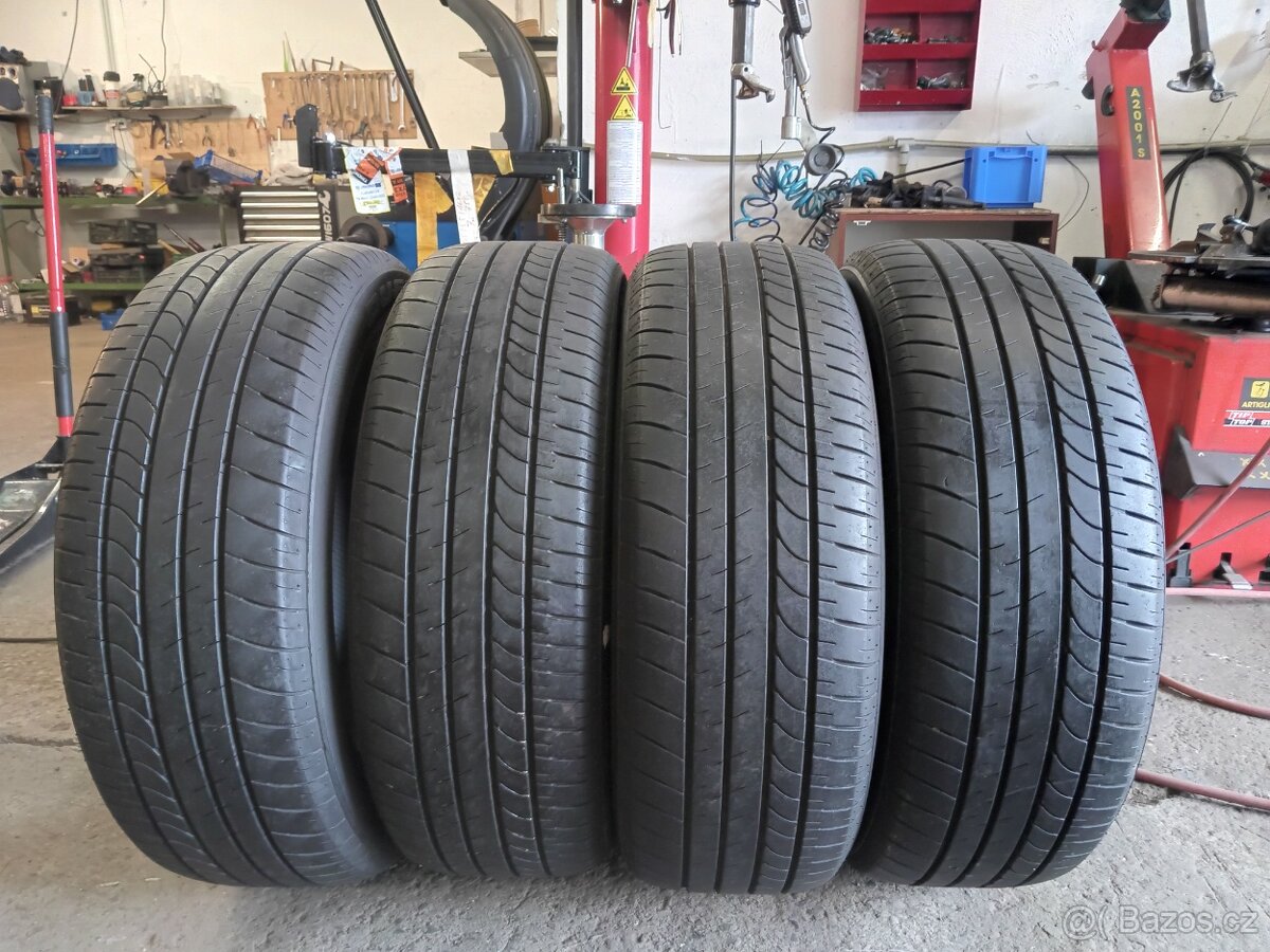 Sada letních pneu 235/55/20.Bridgestone.