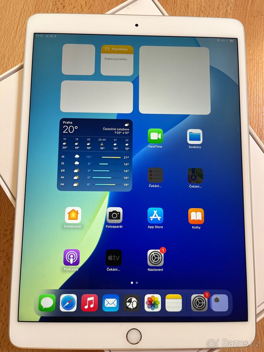 Apple Ipad Air 3 64 GB Cellular,nabijecka,kabel,klavesnice