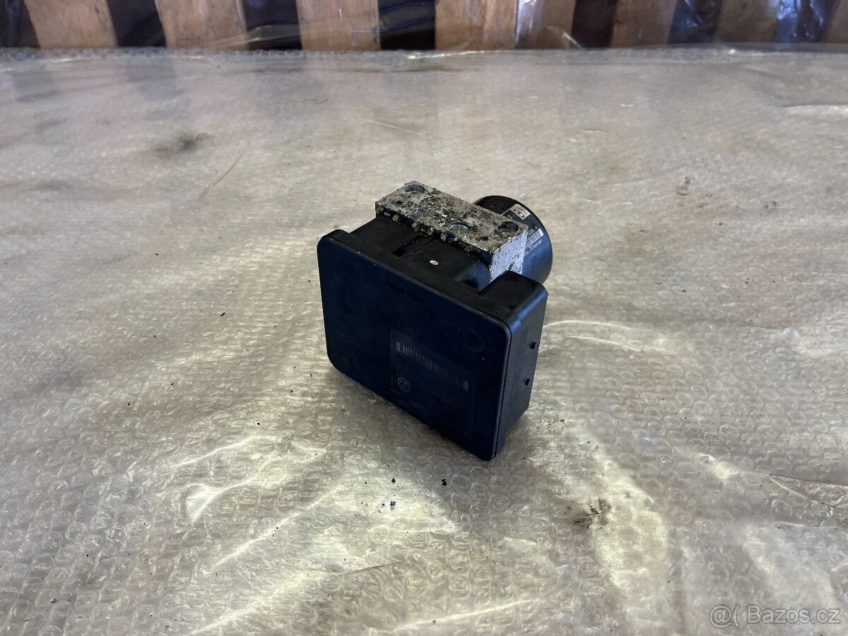ŘÍDICÍ JEDNOTKA ABS 1K0614517T