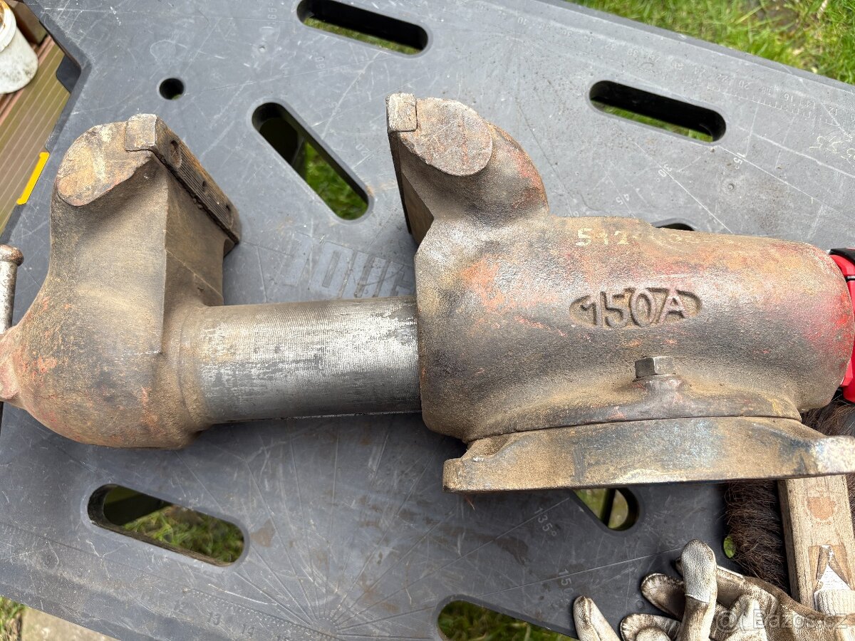 svěrák York 150 A , čelisti 150 mm