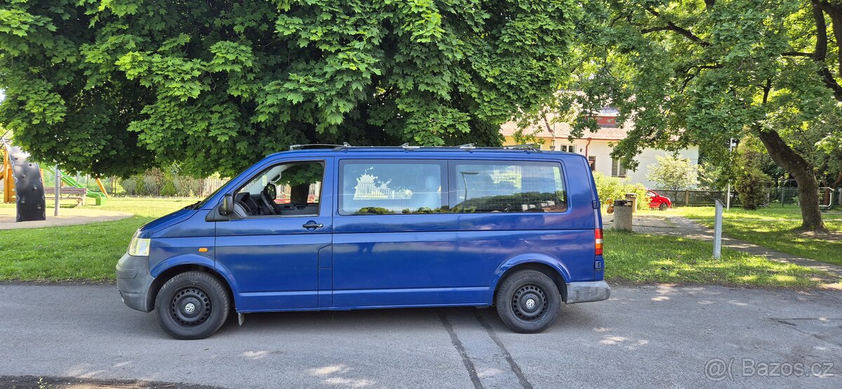 VW Transporter T5 2.5TDi 128kw 6 míst Long dobrý stav