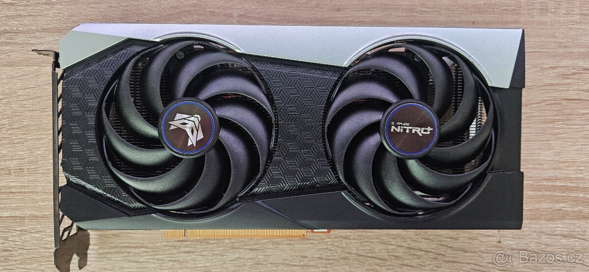 Sapphire Radeon RX 6600 XT NITRO+ 8GB - NOVÁ, záruka