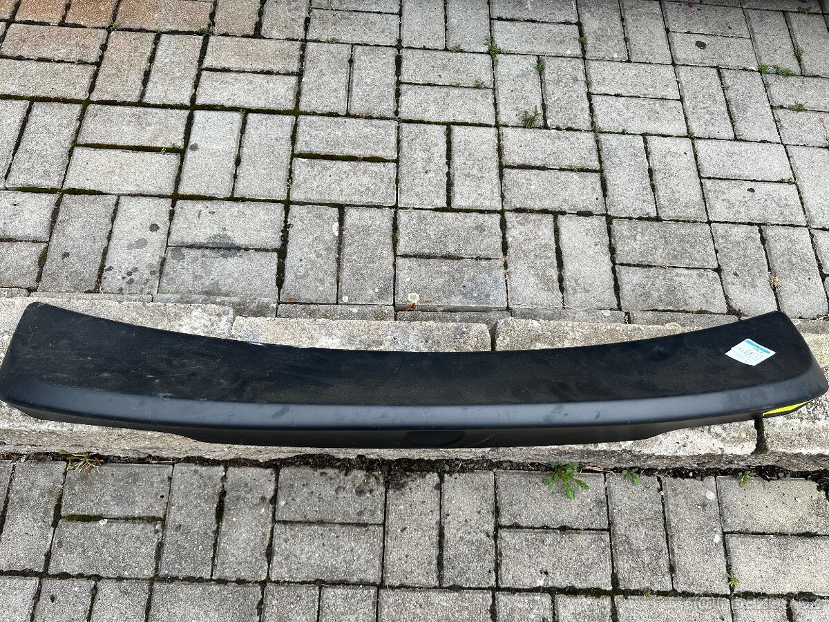 E46 Zadní spoiler j